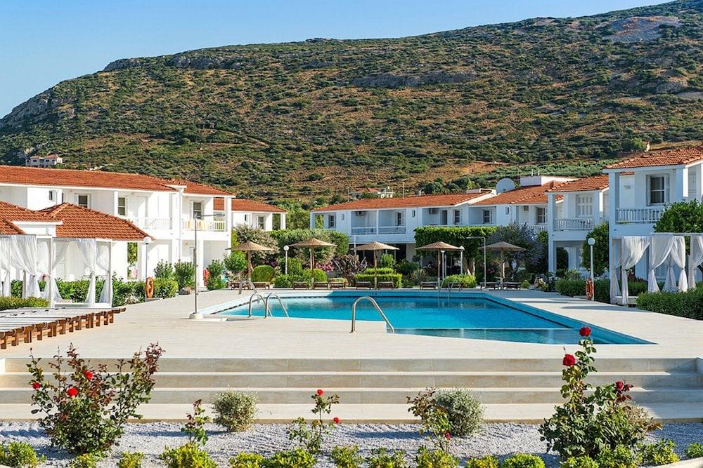 Fito Aqua Bleu Resort Питагорио Екстериор снимка