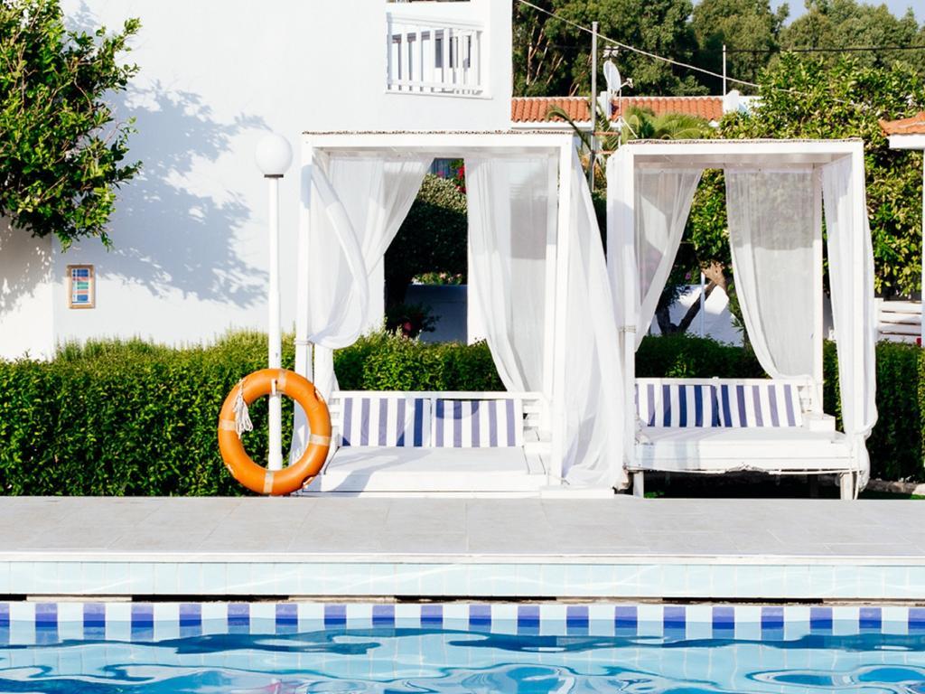Fito Aqua Bleu Resort Питагорио Екстериор снимка