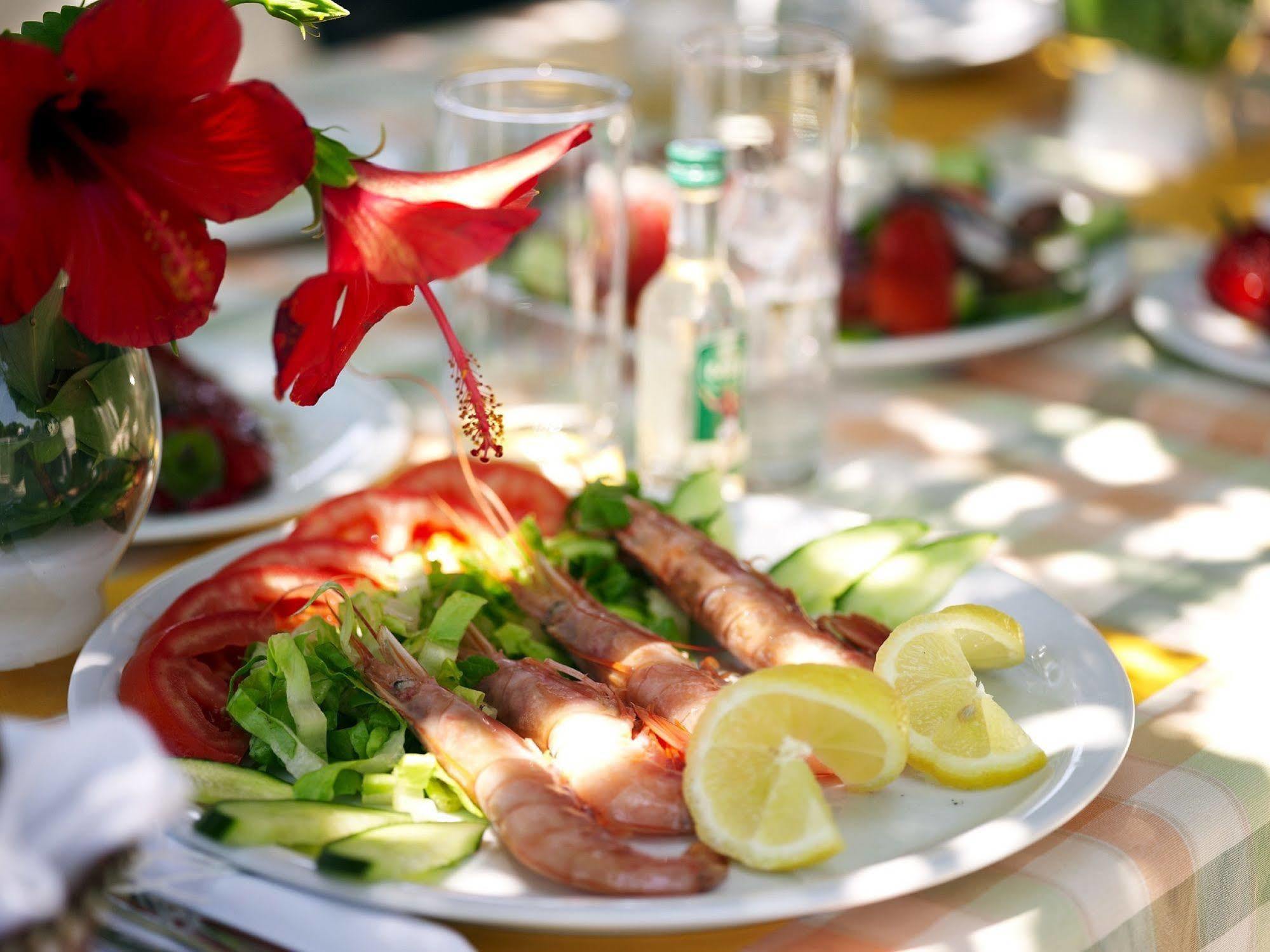 Fito Aqua Bleu Resort Питагорио Екстериор снимка