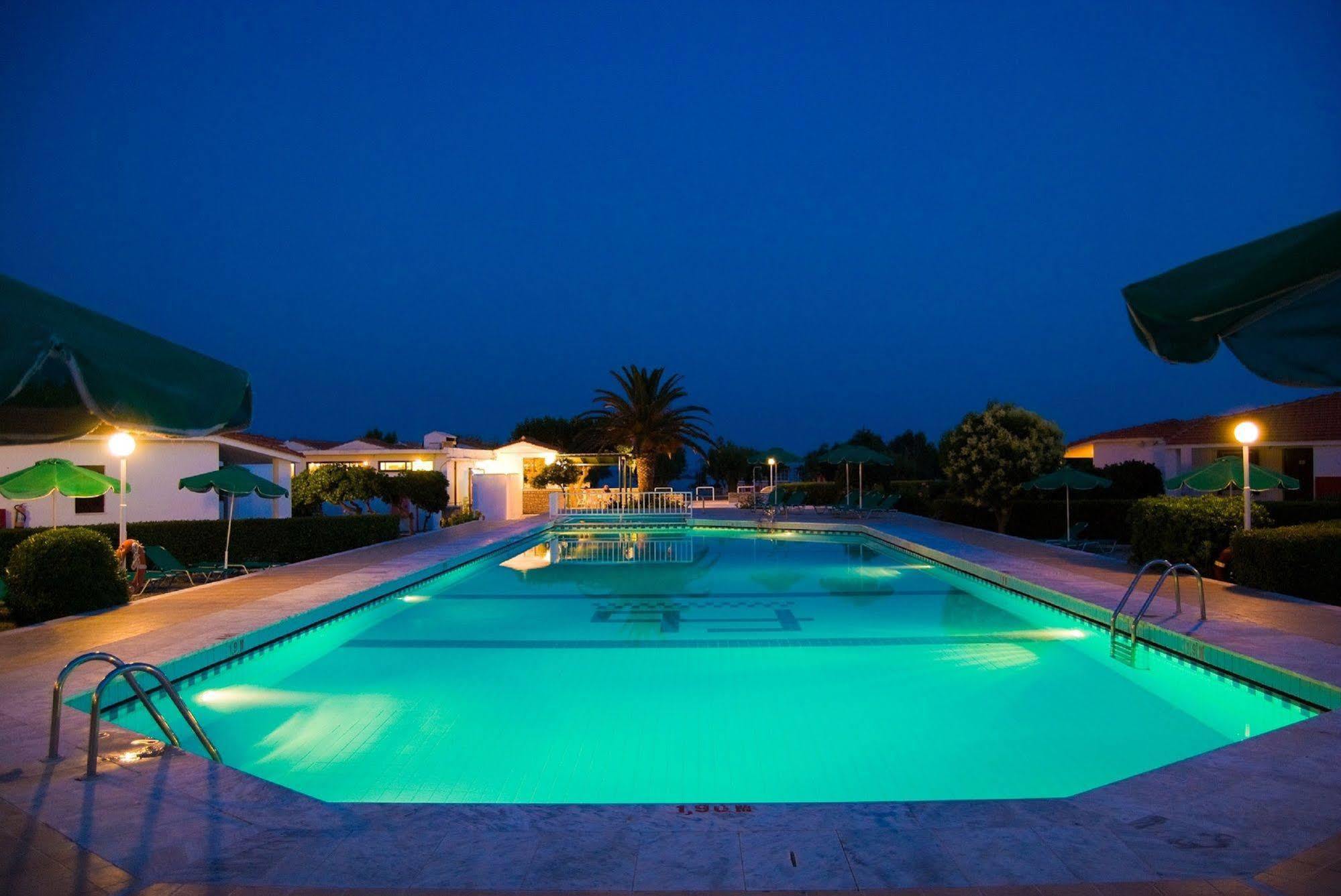 Fito Aqua Bleu Resort Питагорио Екстериор снимка