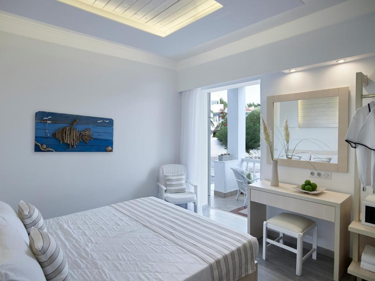 Fito Aqua Bleu Resort Питагорио Екстериор снимка